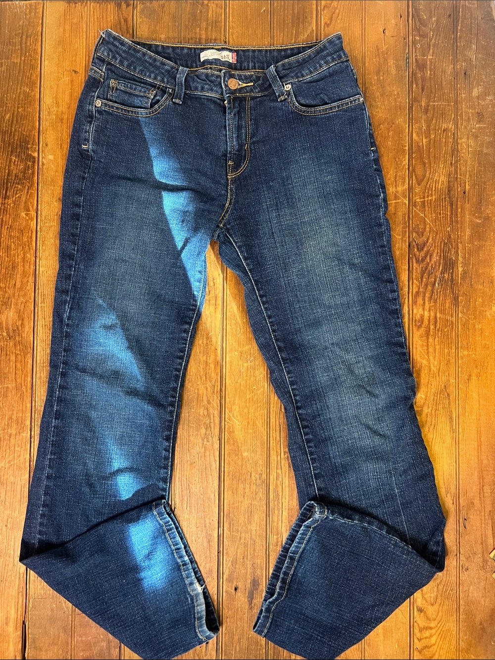Vintage Y2K Women's Levi Jeans low rise boot cut dark blue size 8
